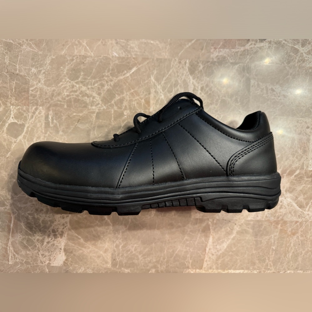 Worx by Red Wing Shoes Safety Shoes. Color Black.  New Without Box. - Picture 6 of 9